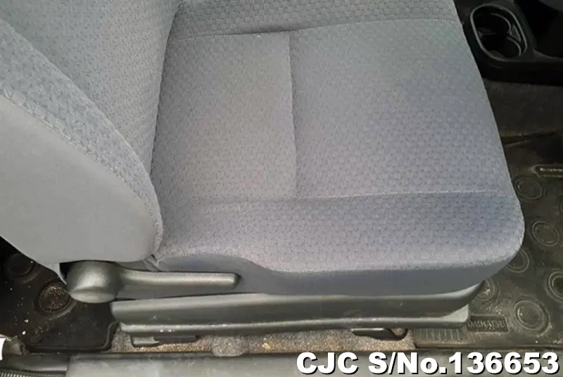 Daihatsu Mira in Silver for Sale Image 9
