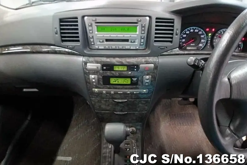 Toyota Corolla Fielder in Black for Sale Image 10