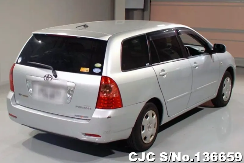 Toyota Corolla Fielder in Silver for Sale Image 1