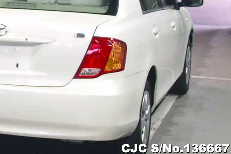 Toyota Corolla Axio in White for Sale Image 2