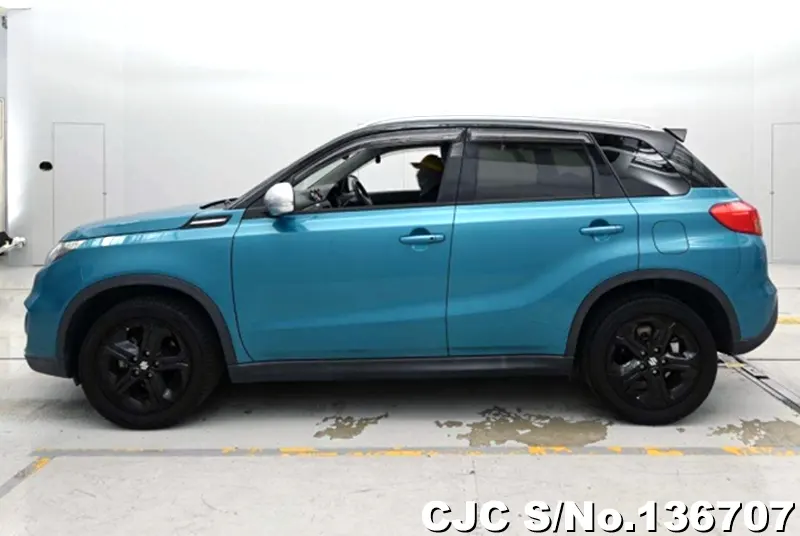 Suzuki Escudo in Light Blue for Sale Image 7