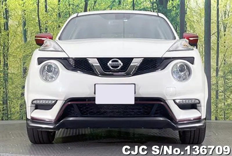 Nissan Juke in White for Sale Image 4