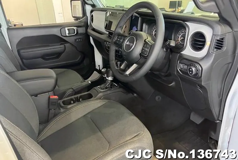 Chrysler Jeep Wrangler in White for Sale Image 7