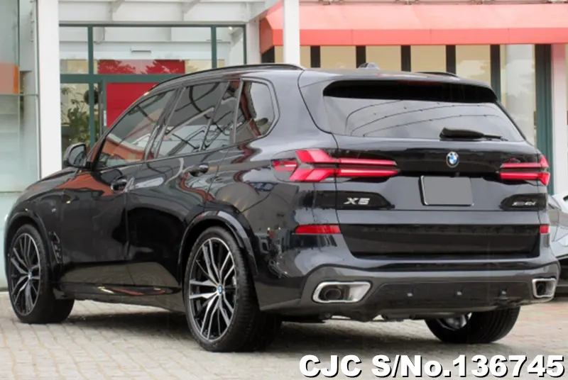 BMW X5 in Black for Sale Image 1