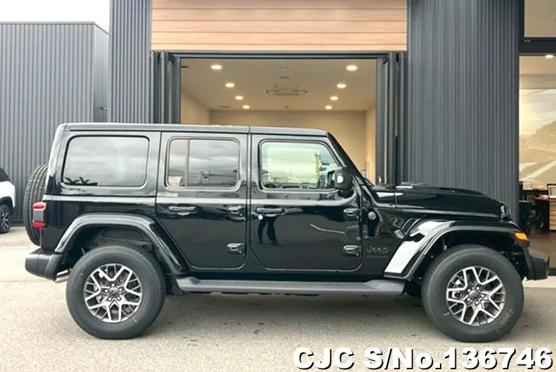 Chrysler Jeep Wrangler in Black for Sale Image 3