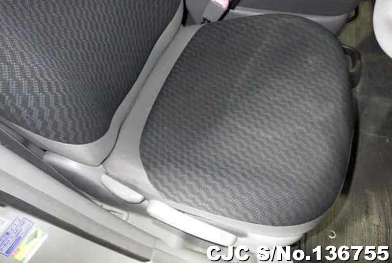 Toyota Sienta in Silver for Sale Image 5