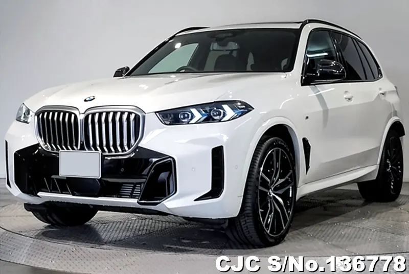BMW X5 in White for Sale Image 3