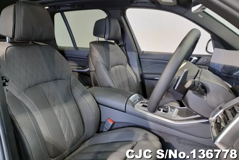 BMW X5 in White for Sale Image 8