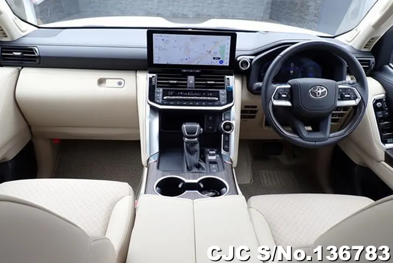 Toyota Land Cruiser in Pearl for Sale Image 9