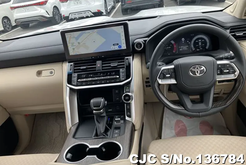 Toyota Land Cruiser in Pearl for Sale Image 4