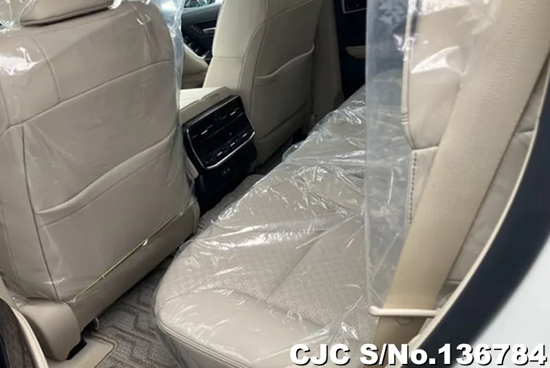 Toyota Land Cruiser in Pearl for Sale Image 8