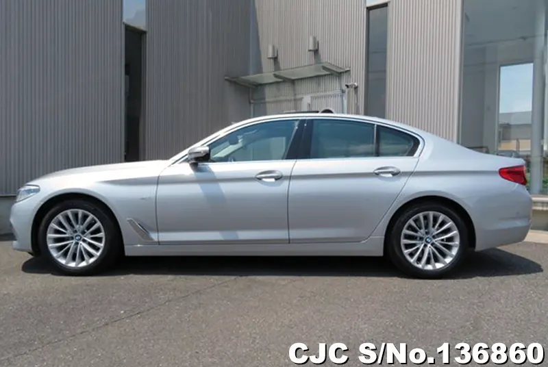 BMW 5 Series in Silver for Sale Image 6