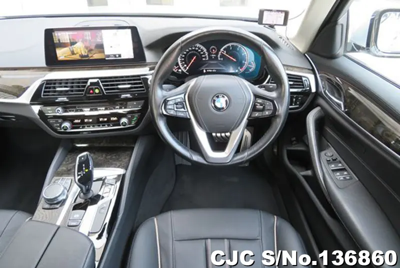 BMW 5 Series in Silver for Sale Image 8
