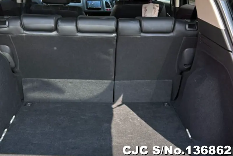 Honda Vezel in Black for Sale Image 4