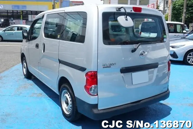 Nissan NV200 in Silver for Sale Image 1