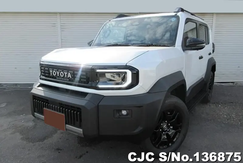 Toyota Land Cruiser FJ in Pearl for Sale Image 3