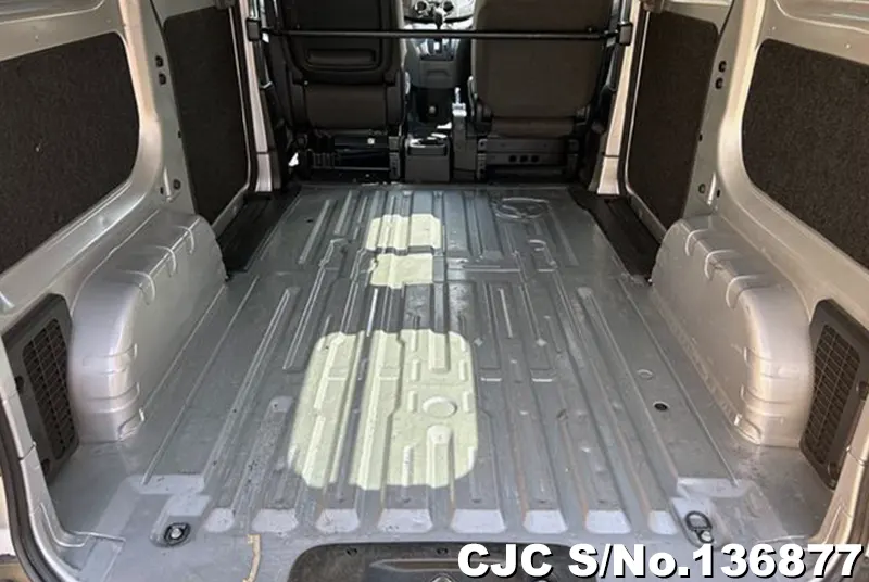 Nissan NV200 in Silver for Sale Image 8