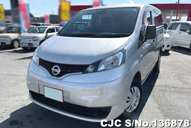 Nissan NV200 in Silver for Sale Image 3
