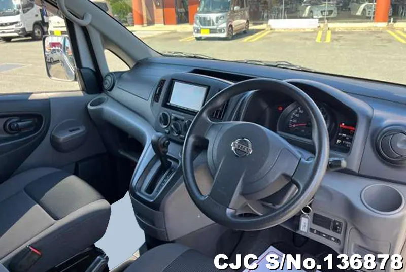 Nissan NV200 in Silver for Sale Image 9