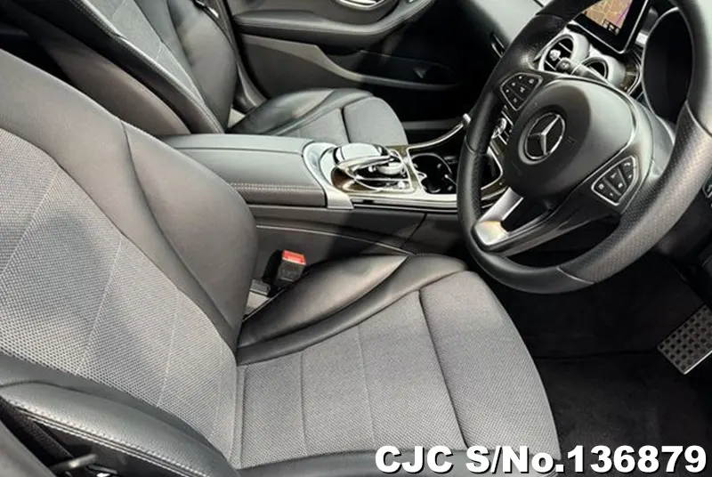 Mercedes Benz C Class in Silver for Sale Image 5