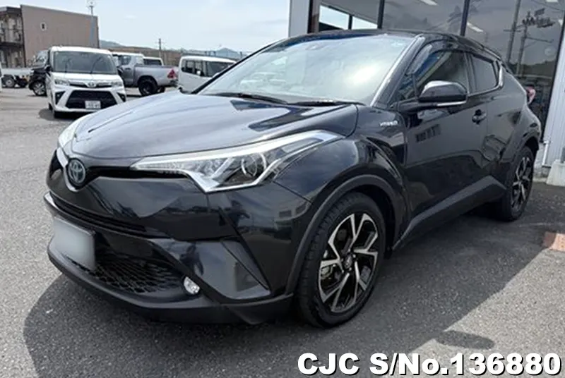 Toyota C-HR in Black for Sale Image 3