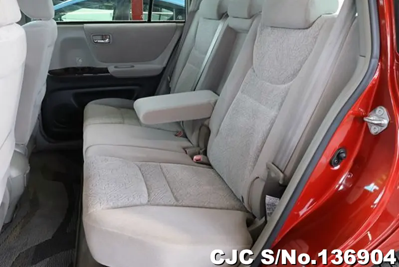 Toyota Kluger in Red for Sale Image 14