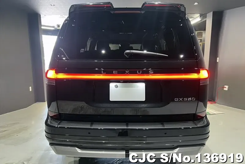 Lexus GX 550 in Black for Sale Image 5
