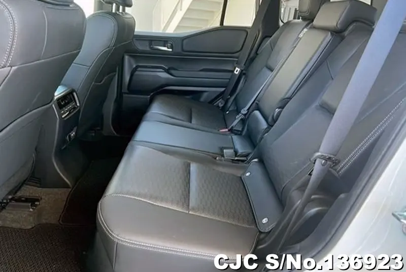 Toyota Land Cruiser 250 in Pearl for Sale Image 9