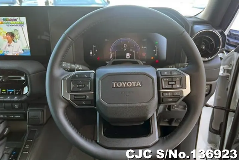 Toyota Land Cruiser 250 in Pearl for Sale Image 10