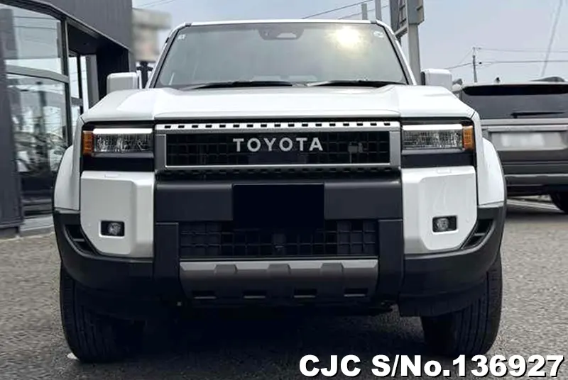 Toyota Land Cruiser 250 in Pearl for Sale Image 2