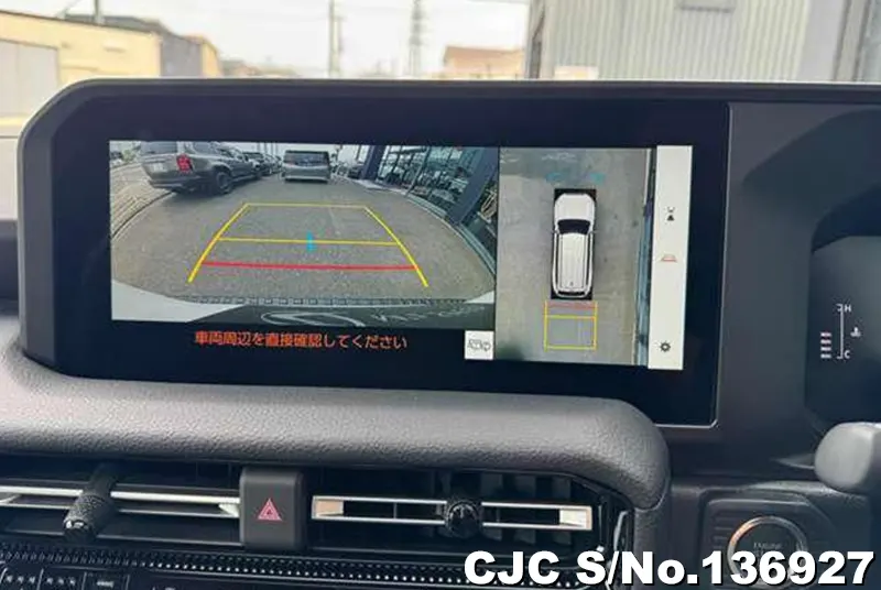 Toyota Land Cruiser 250 in Pearl for Sale Image 8