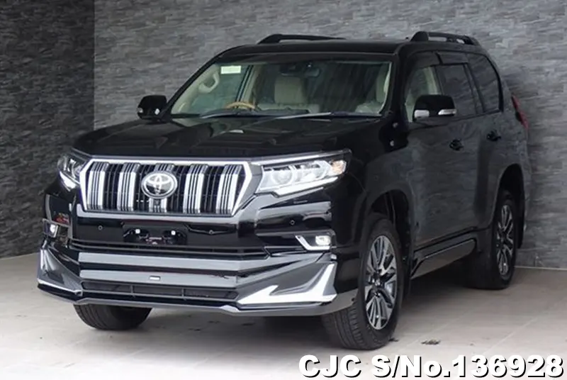Toyota Land Cruiser Prado in Black for Sale Image 3