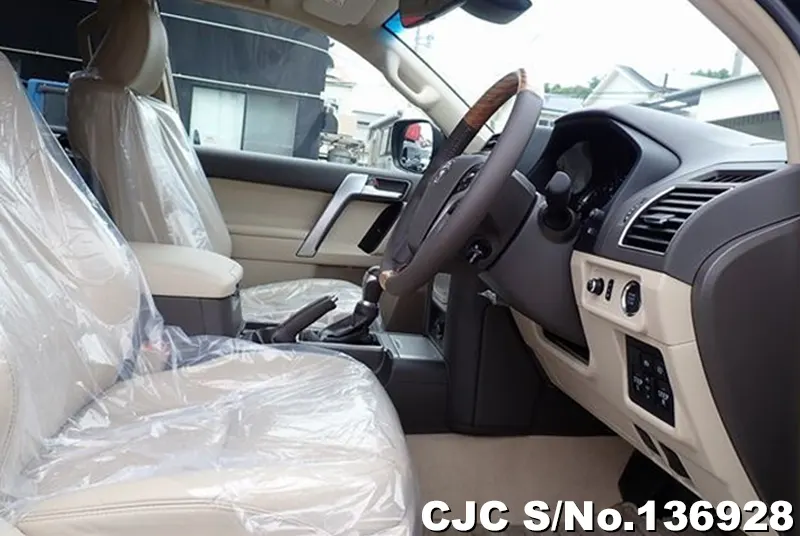 Toyota Land Cruiser Prado in Black for Sale Image 11