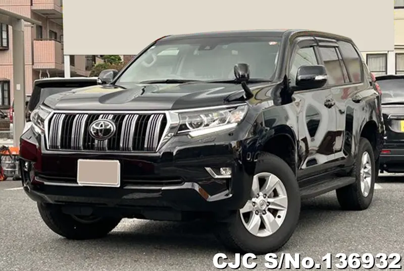 Toyota Land Cruiser Prado in Black for Sale Image 3