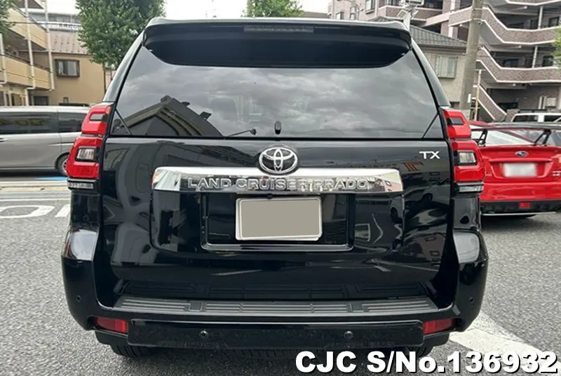 Toyota Land Cruiser Prado in Black for Sale Image 5