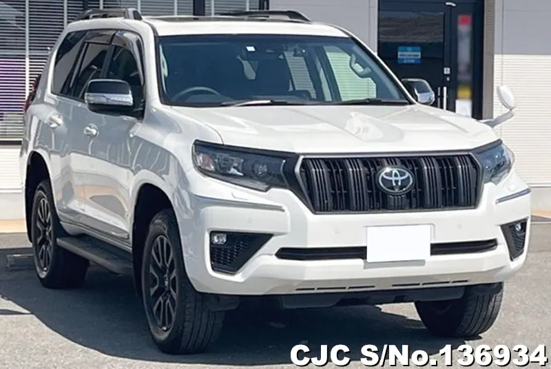 Toyota / Land Cruiser Prado 2023