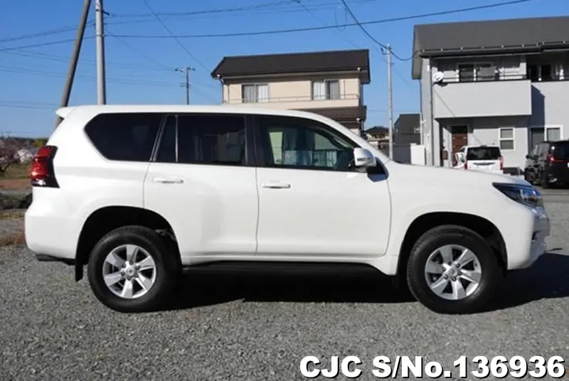 Toyota Land Cruiser Prado in Pearl for Sale Image 6