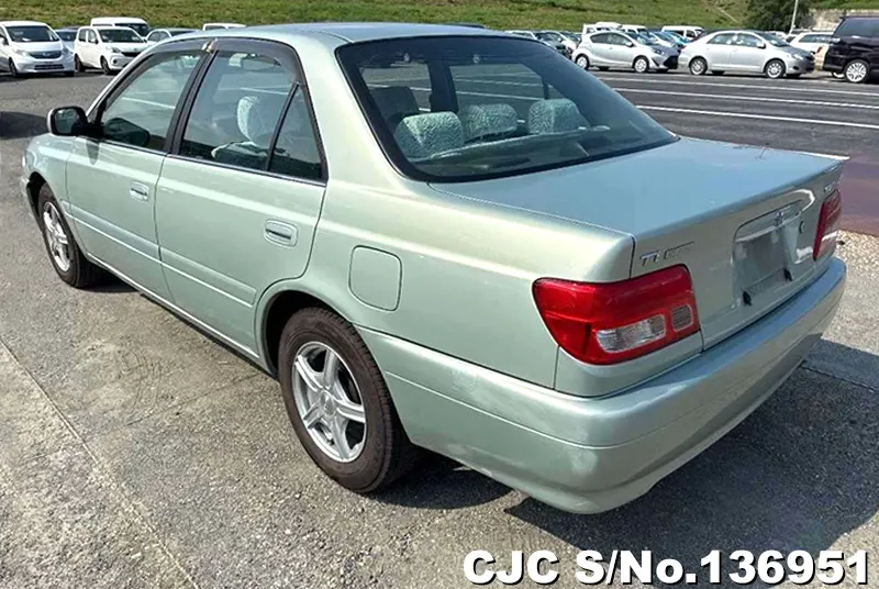 Toyota Carina in Green for Sale Image 1