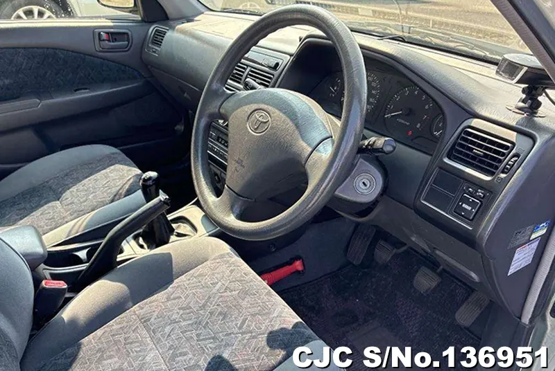 Toyota Carina in Green for Sale Image 4