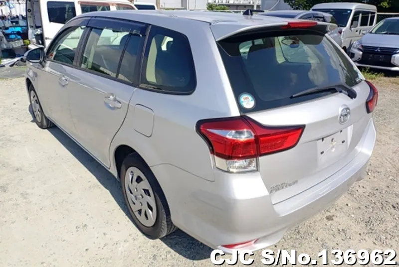 Toyota Corolla Fielder in Silver for Sale Image 1