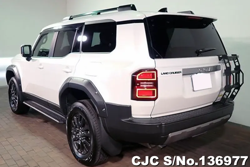 Toyota Land Cruiser 250 in Pearl for Sale Image 1