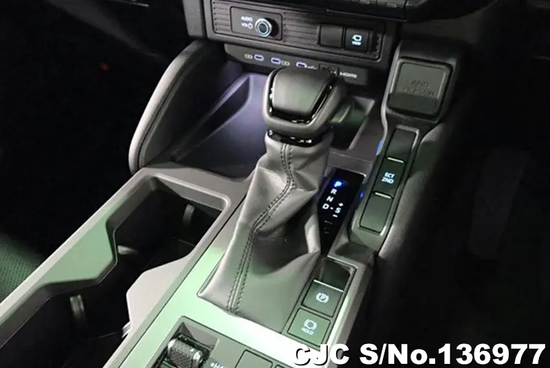 Toyota Land Cruiser 250 in Pearl for Sale Image 17