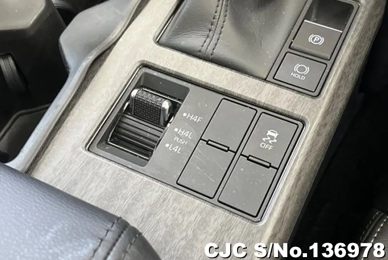 Toyota Land Cruiser 250 in Gray for Sale Image 7