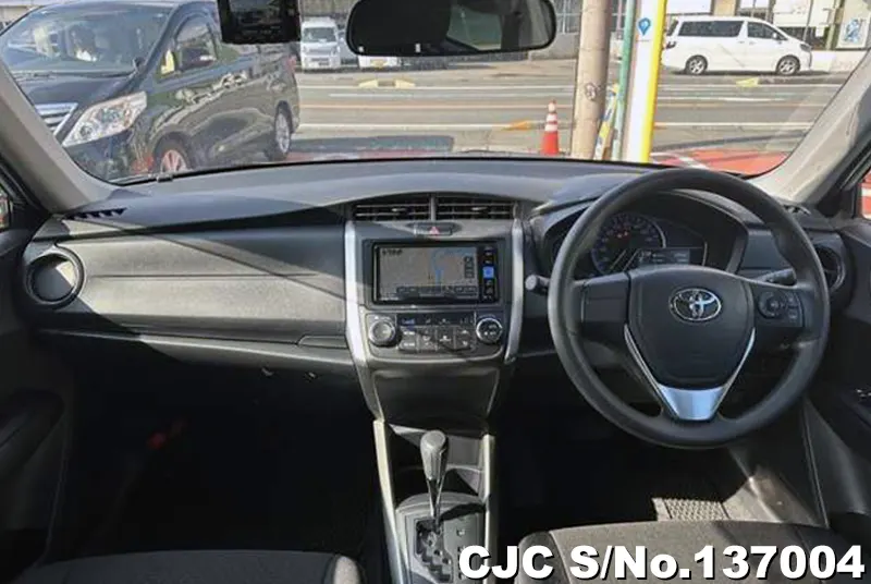 Toyota Corolla Fielder in Silver for Sale Image 5