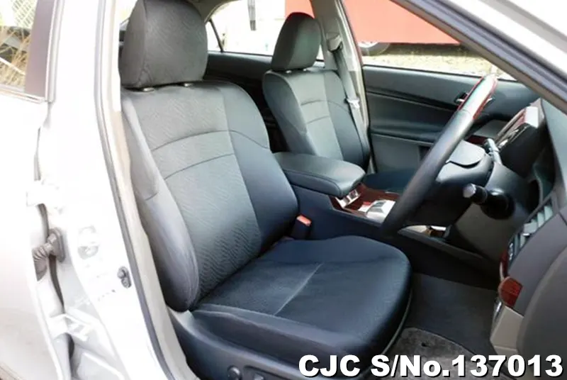 Toyota Mark X in Silver for Sale Image 12