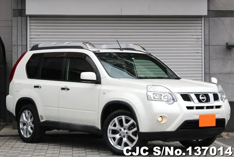 Nissan / X-Trail 2012