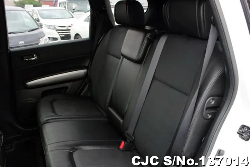 Nissan X-Trail in White for Sale Image 11