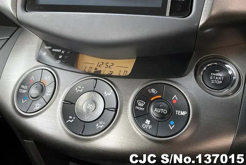 Toyota Vanguard in Black for Sale Image 14