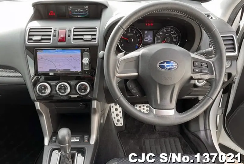 Subaru Forester in White for Sale Image 7