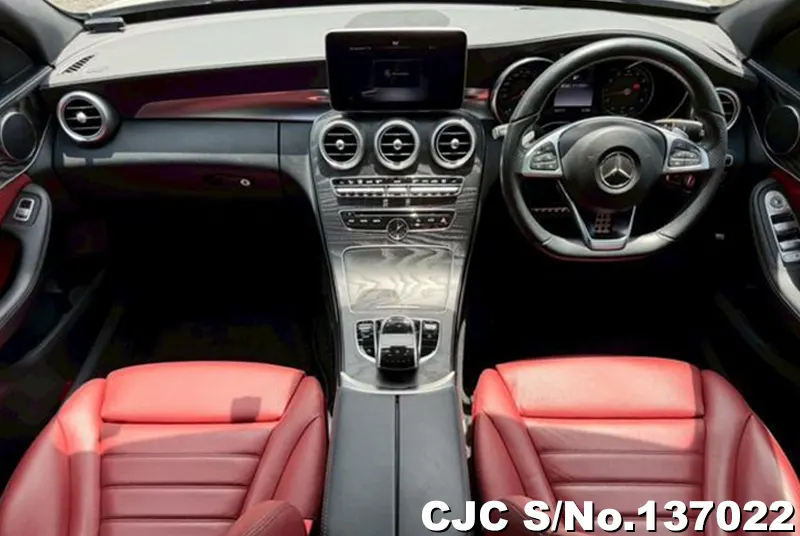 Mercedes Benz C Class in White for Sale Image 7